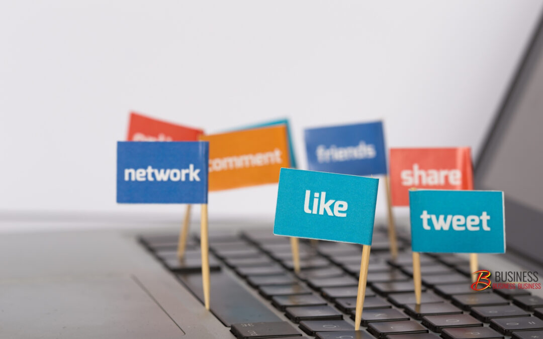 How to Master the Art of Social Media Networking